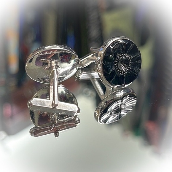 💕Beautiful Silver Tone Cufflinks Black Onyx💕 - Picture 1 of 5